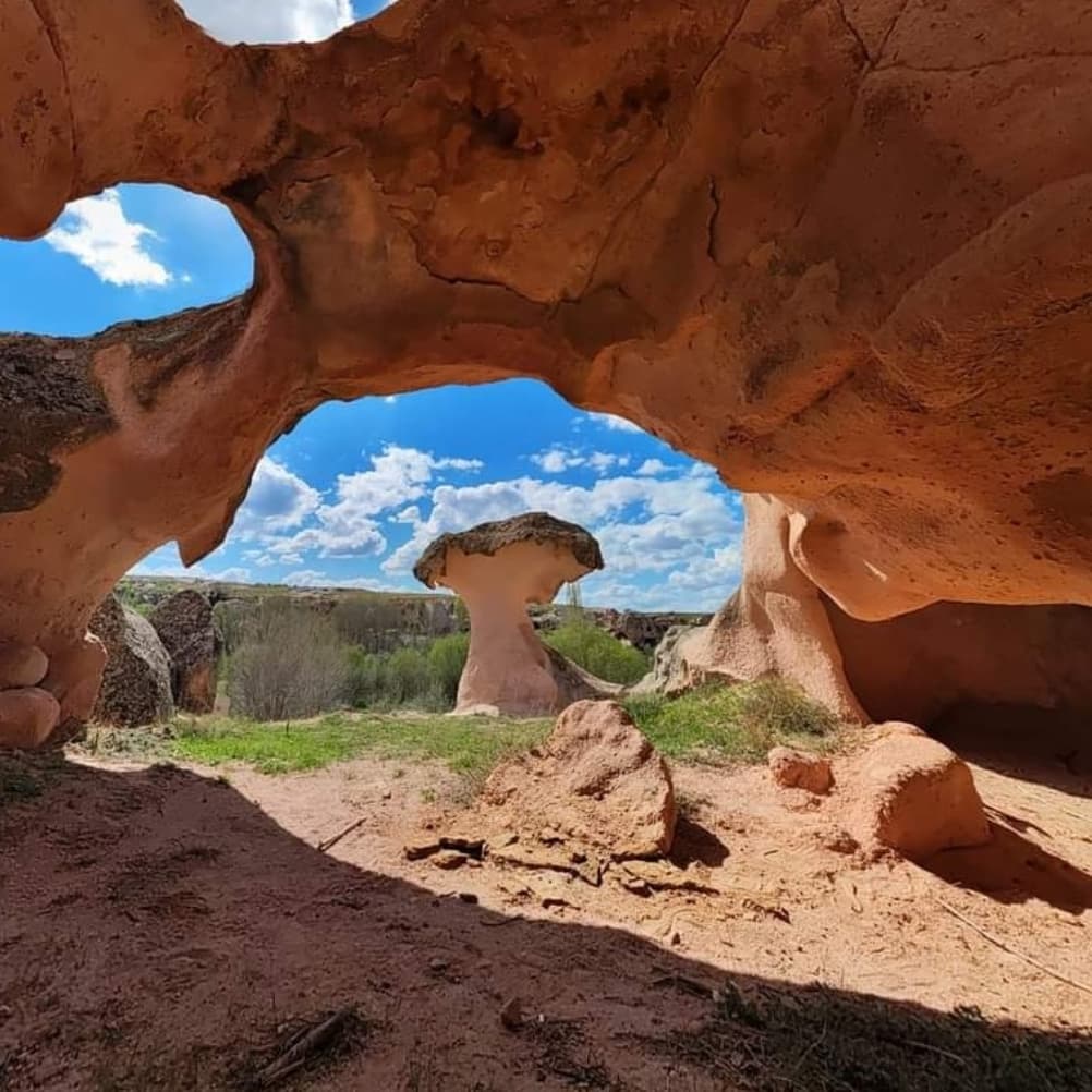 Açıksaray Örenyeri - Roma dönemi kaya mezarları ve kiliseler